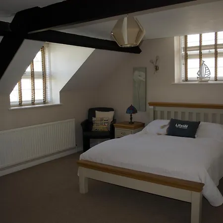 Coach House. Falcon Mews Bude