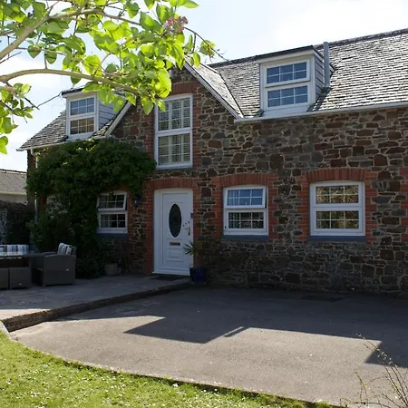 Coach House. Falcon Mews Bude